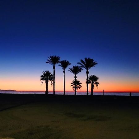 Coqueto apartamento con terraza en la playa Roquetas de Mar Exterior foto