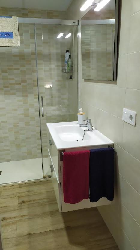 Coqueto apartamento con terraza en la playa Roquetas de Mar Exterior foto