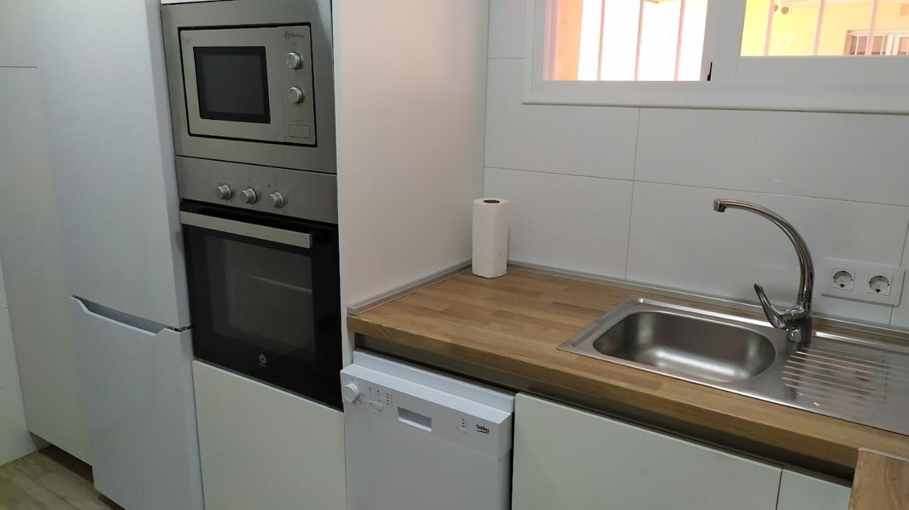 Coqueto apartamento con terraza en la playa Roquetas de Mar Exterior foto