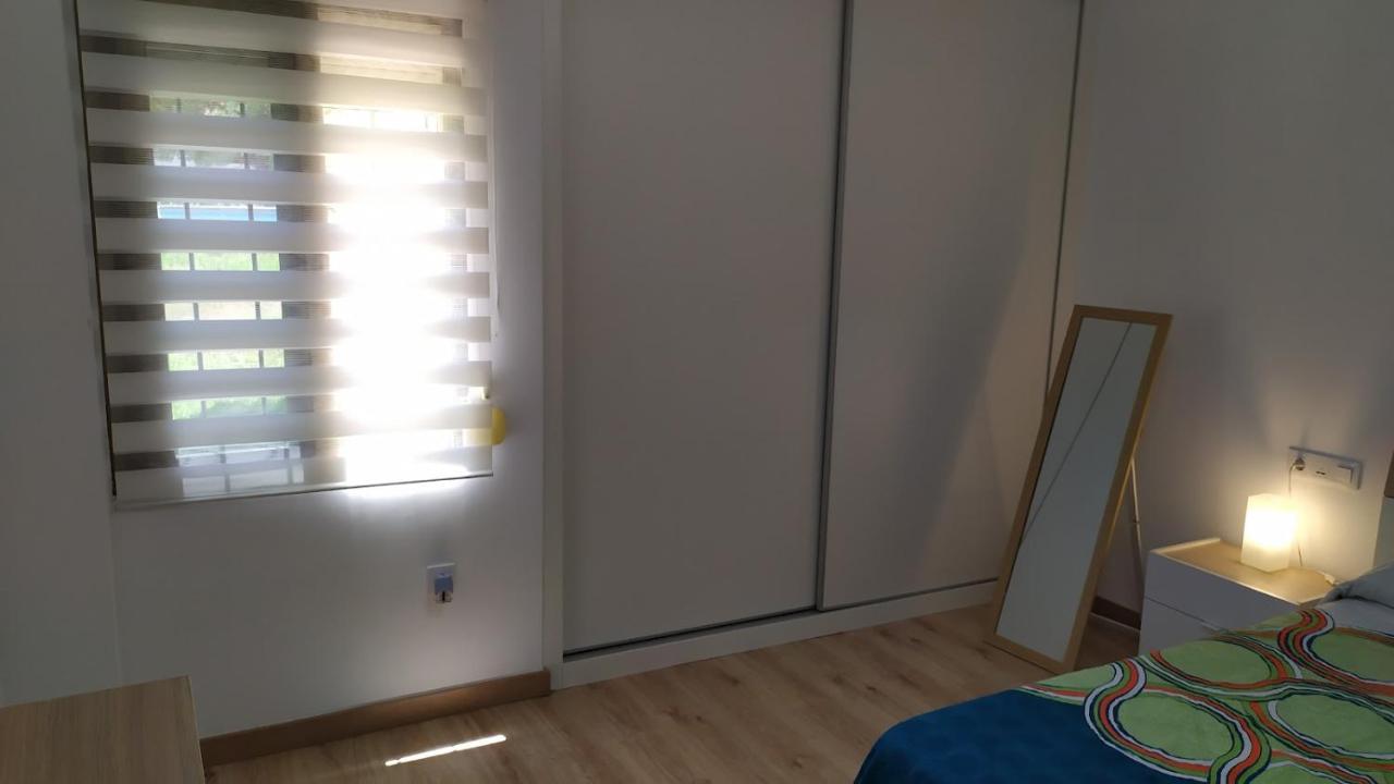 Coqueto apartamento con terraza en la playa Roquetas de Mar Exterior foto